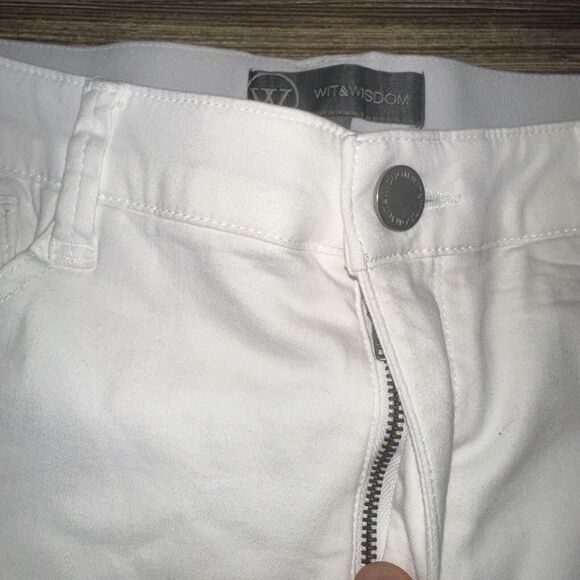 Wit & Wisdom White Women's Shorts - Picture 4 of 10